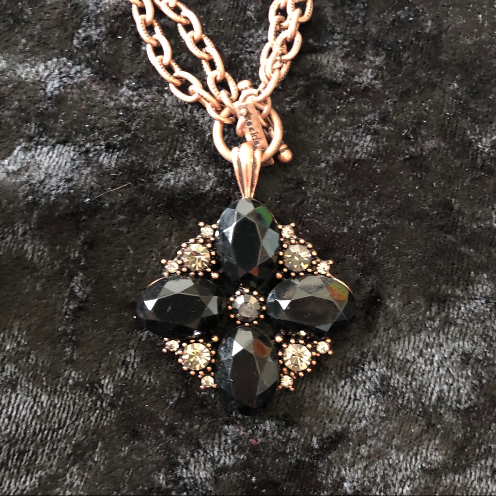 Cookie Lee Necklace 28$